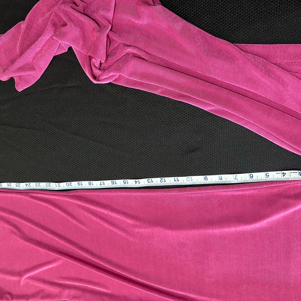 Vibrant Pink Sleeveless Jumpsuit with Wide-Leg Design - Picture 4 of 5